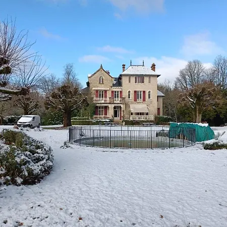 Parque de vacaciones Le Pavillon De St Agnan Hautefort