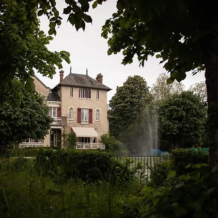 Le Pavillon De St Agnan 3* Hautefort