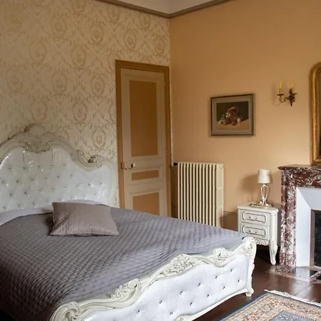 Le Pavillon De St Agnan Holiday park Hautefort