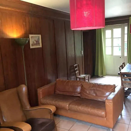 假日公园 Le Pavillon De St Agnan 3*