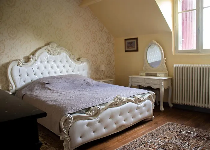 Le Pavillon De St Agnan Holiday park Hautefort