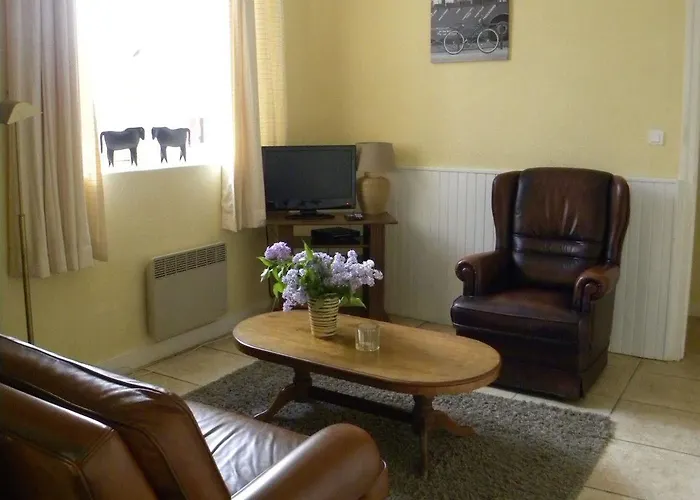 Le Pavillon De St Agnan Feriepark Hautefort